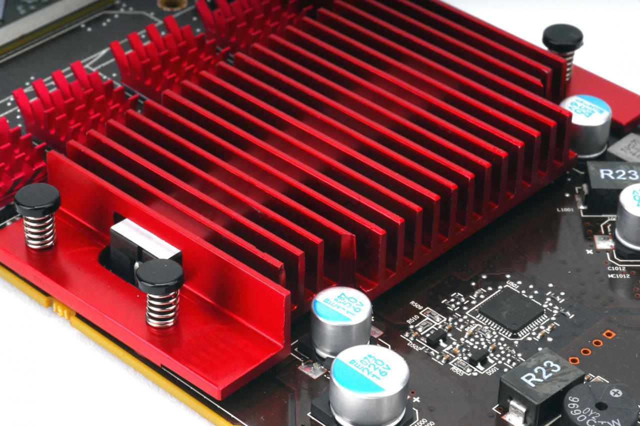 [26/08/2011] Zalman ZM-RHS69: Neuer Spannungswandler-Kühler für Radeon HD 6970/6950 (4)
