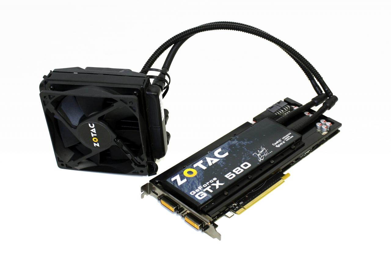 [04/08/2011] Zotac Geforce GTX 580 Infinity Edition: Eine Zusammenarbeit zwischen Zotac und Cool It hat dieses Modell hervorgebracht. Zotac stattet die Grafikkarte mit einem All-in-one-Wasserkühler von Cool It aus. Als Basis diente die Geforce GTX 580 AMP2! Edition, von der die Infinity Edition die Taktraten übernimmt. Das bedeutet 815/1.630/2.050 MHz, jedoch hat man nur 1.512 MiByte GDDR5-Speicher verbaut.