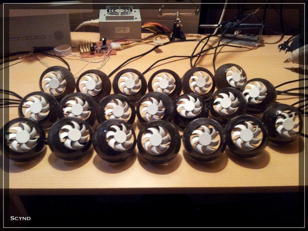 [19/08/2011] The Black Sphere: Die kugelrunde Acrylglas-Casecon (30)