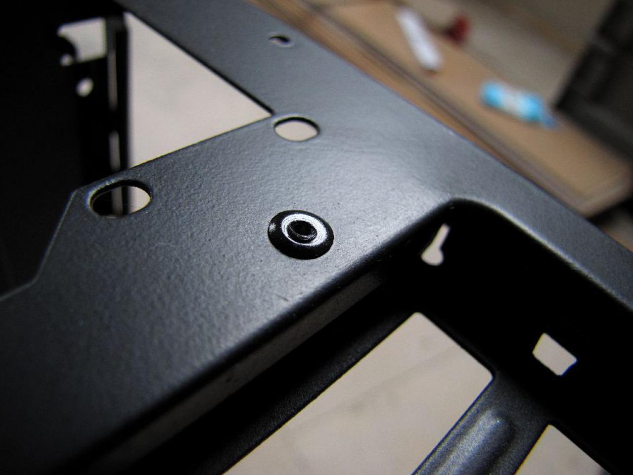 [19/08/2011] Update mit Nvidia-Logo aus Metall (4)