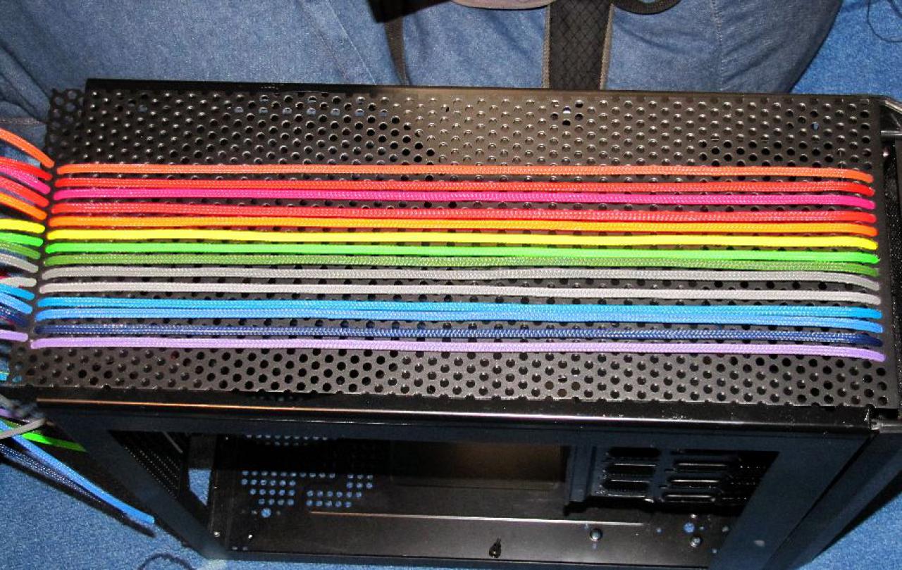 [19/08/2011] Update mit Nvidia-Logo aus Metall (10)