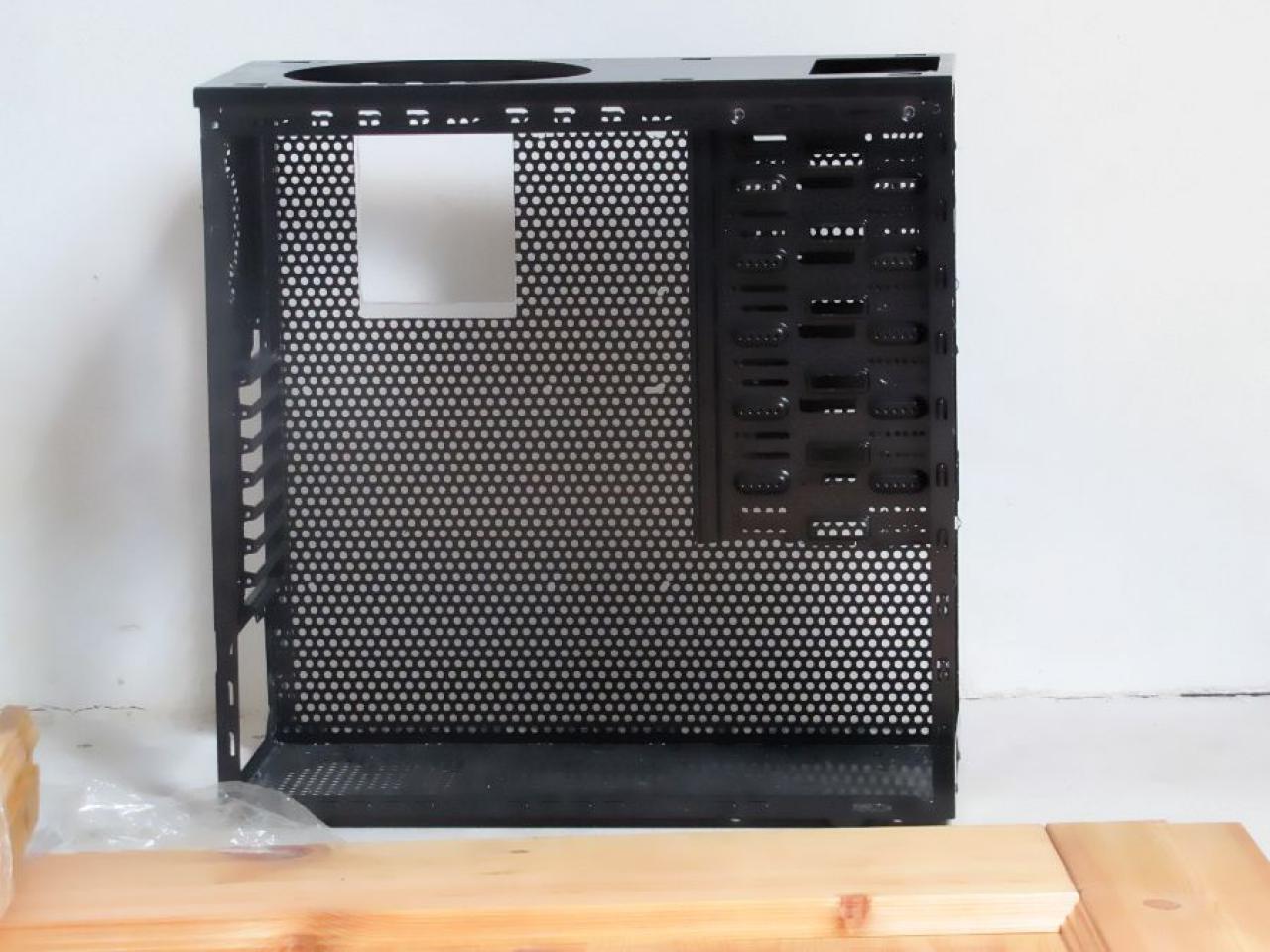 [19/08/2011] Update mit Nvidia-Logo aus Metall (31)
