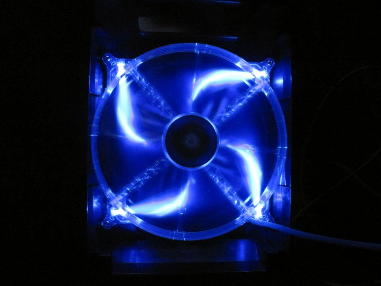 [19/08/2011] Update mit Nvidia-Logo aus Metall (35)