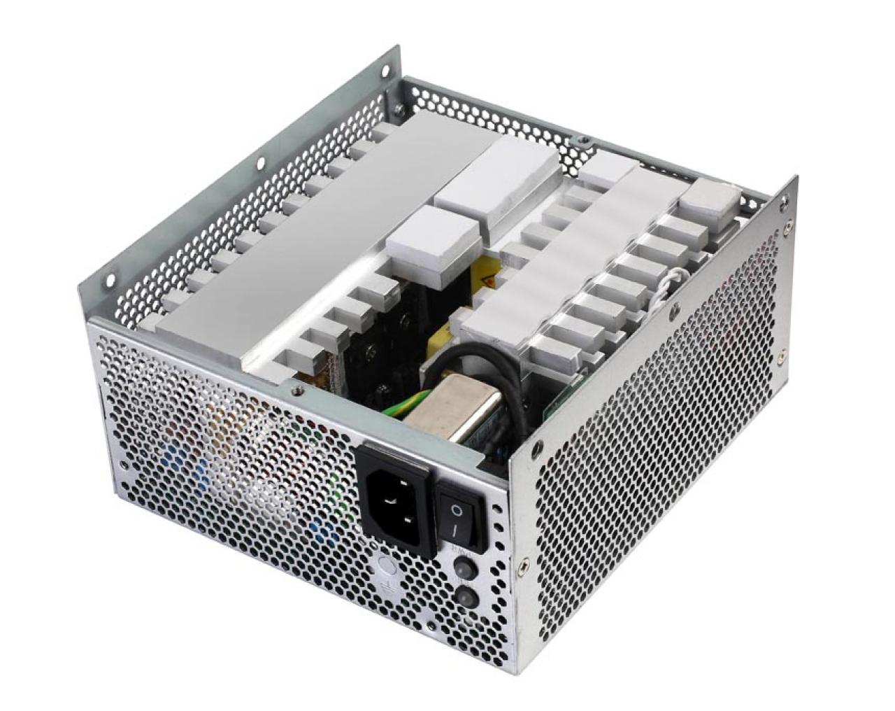 [02/08/2011] Silverstone Nightjar ST50NF: Lüfterloses Netzteil mit 500 Watt (1)