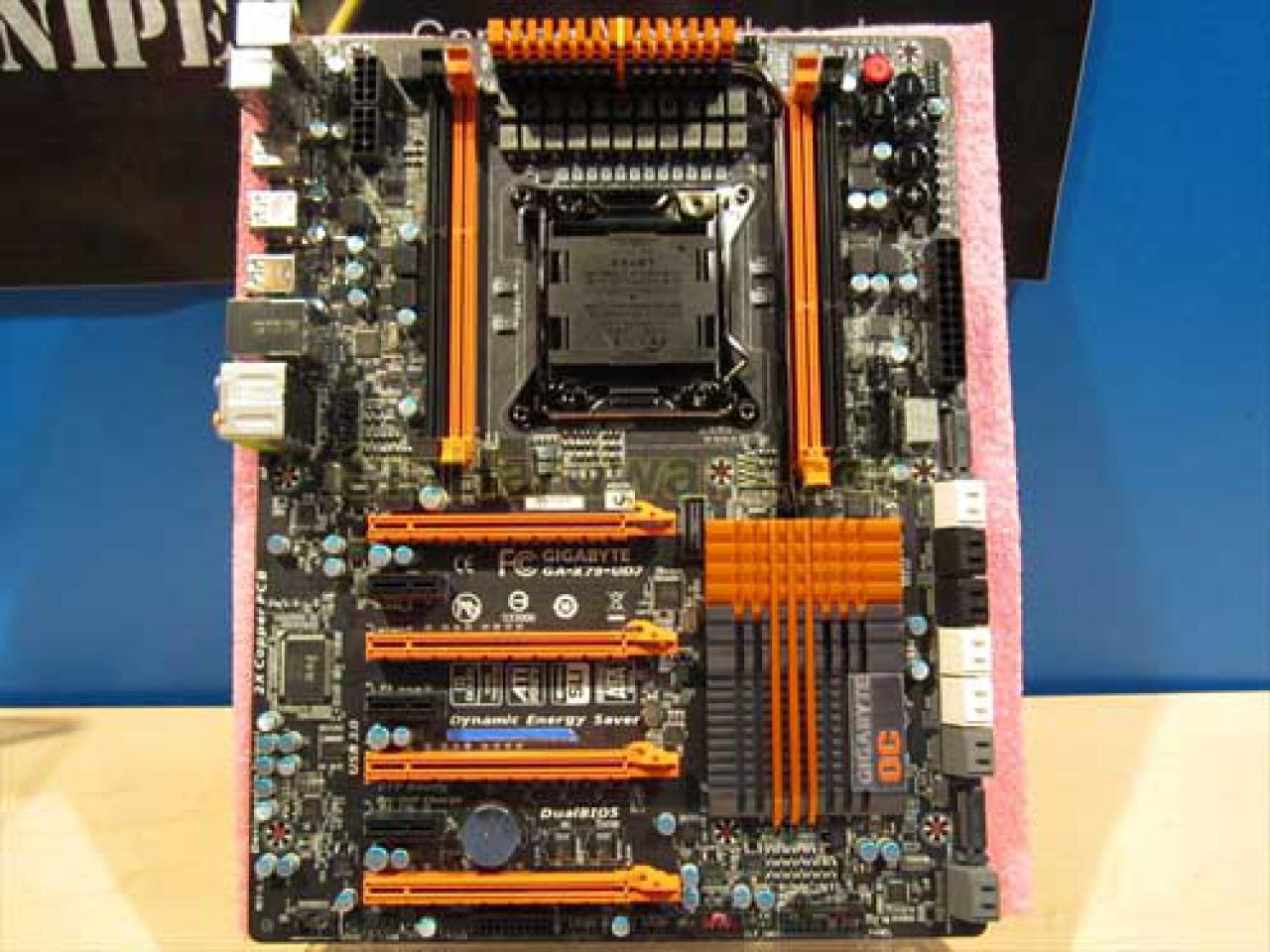 [14/09/2011] Gigabyte X79-Mainboards auf dem IDF (2)