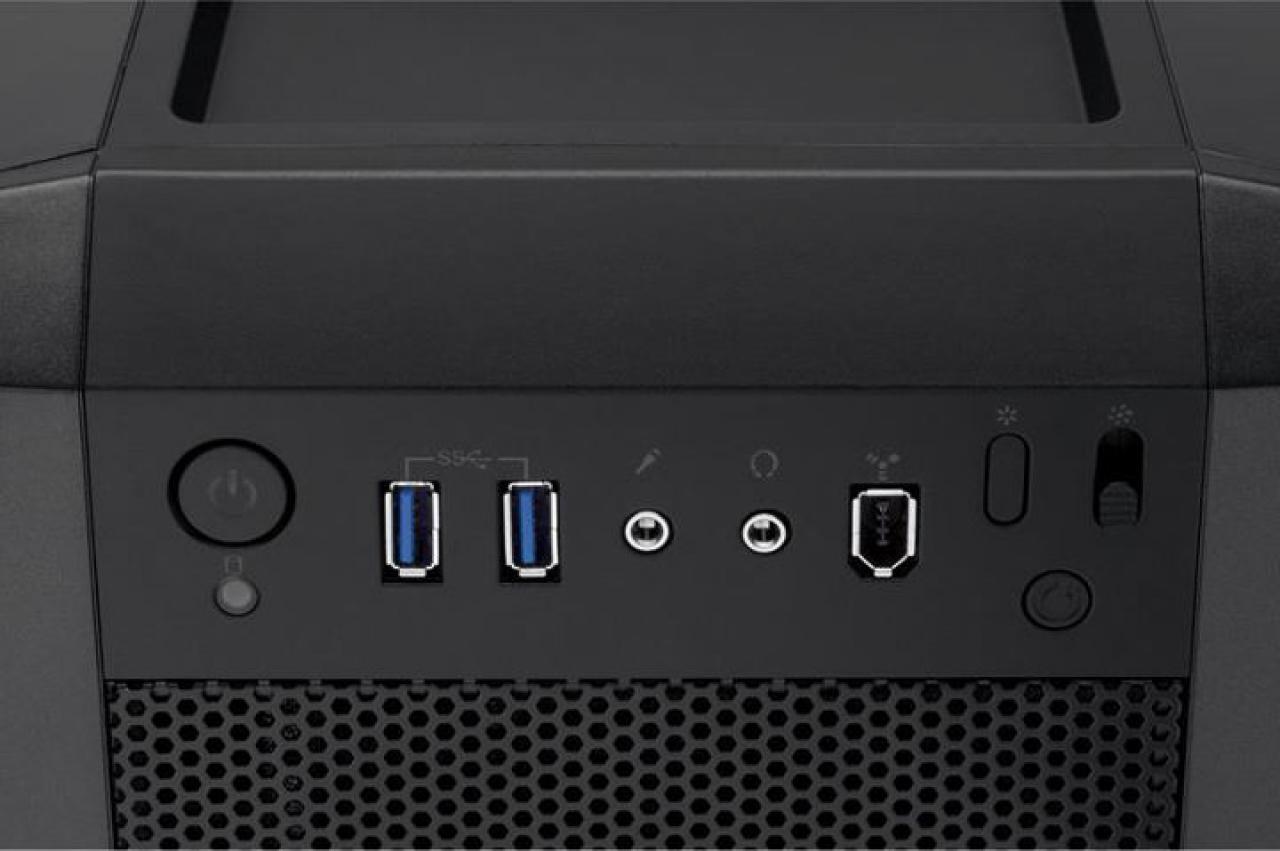 [09/09/2011] Bilder des Corsair Carbide 500R (7)