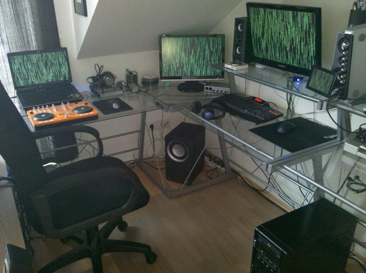 [14/09/2011] Die Schreibtisch der PCGHX-Community: Update vom 15.9. (33)