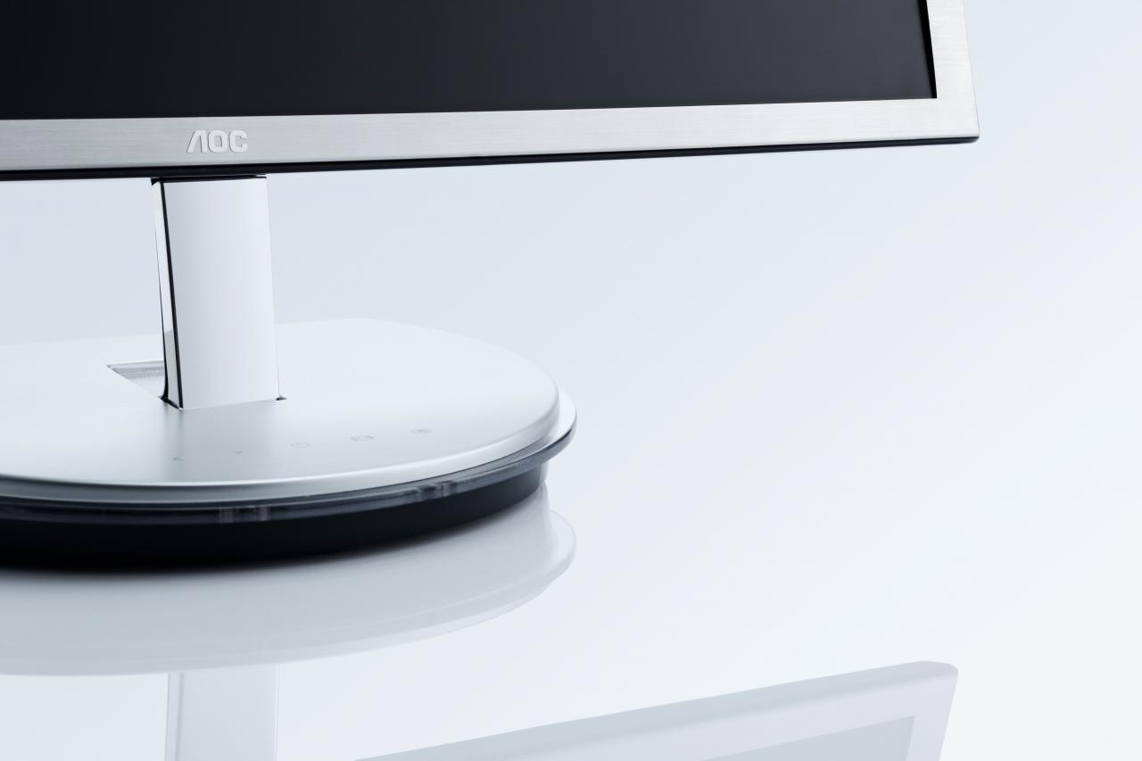 [21/09/2011] AOC stellt i2353Fh mit 9,6-mm-Display vor (6)