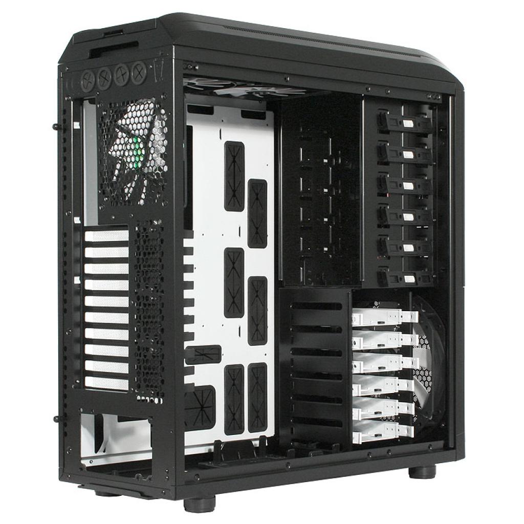 [29/09/2011] Nox Xtreme Hummer 3.0: Platzverhältnisse wie im namensgebenden Auto (2)