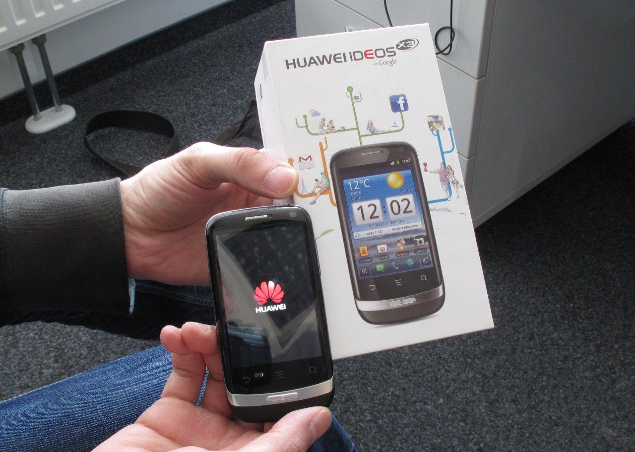 [16/09/2011] Lars hat ein neues Smartphone am Start, diesmal ein besonders preiswertes Gerät von Huawei.