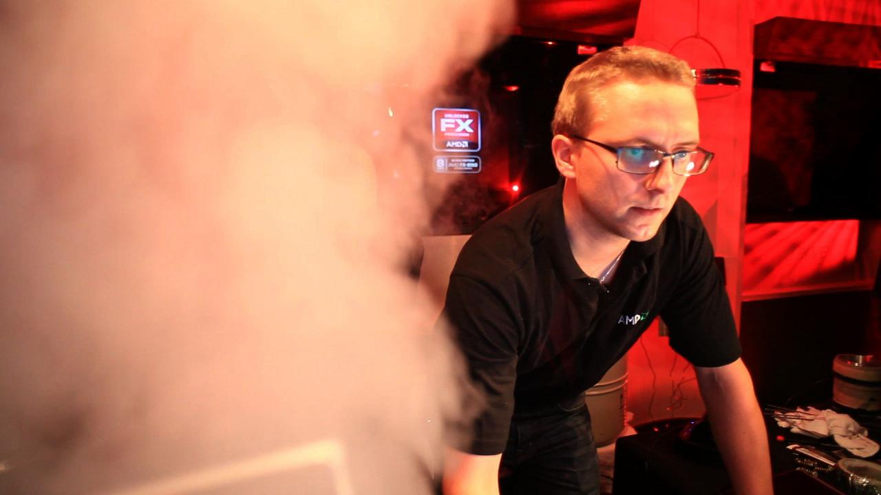 [13/09/2011] Overclocking-Weltrekord mit Bulldozer FX: 8.429 MHz von AMD erreicht, Intel geschlagen (7)
