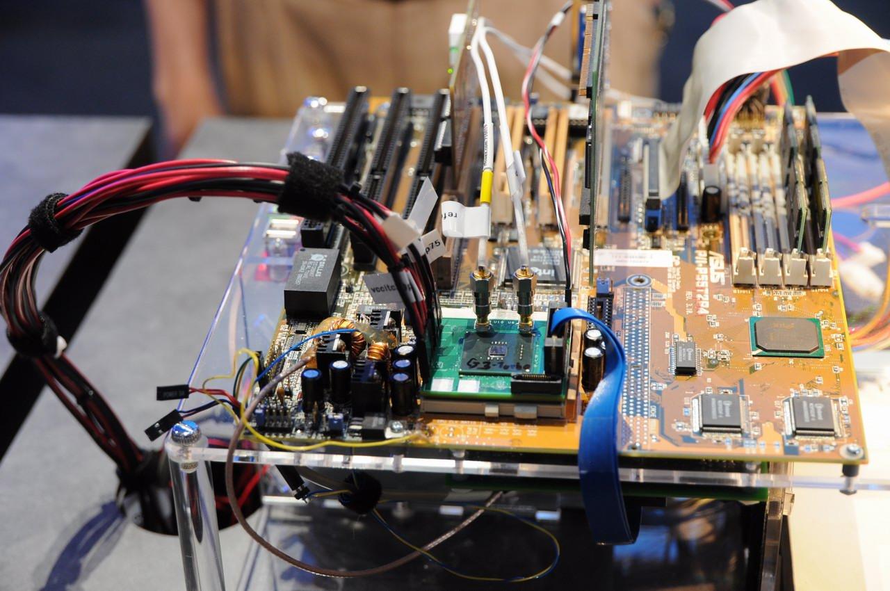 [15/09/2011] IDF 2011: Solarzelle reicht für Quake auf dem PC (4)