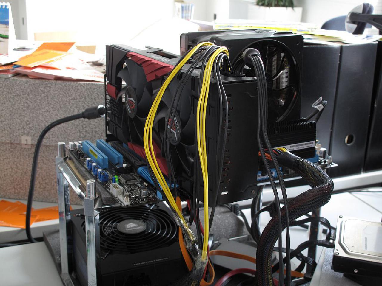 [02/09/2011] Der Test der Woche: Limitierte Auflage, diabolischer Verbrauch und wahnsinnige Fps-Werte - Den kompletten Test der Asus Mars II finden Sie auf unserer Homepage.
