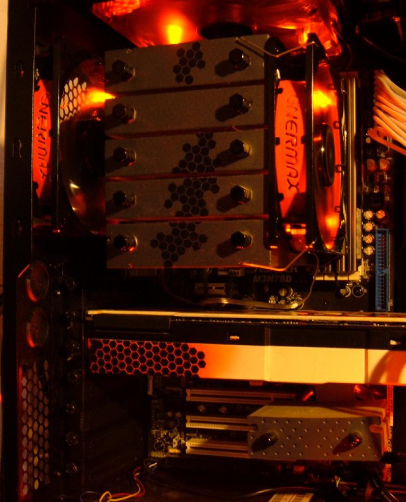 [22/09/2011] NZXT H2 The BF Inferno: Battlefield-3-Casemod von Sickpuppy (19)