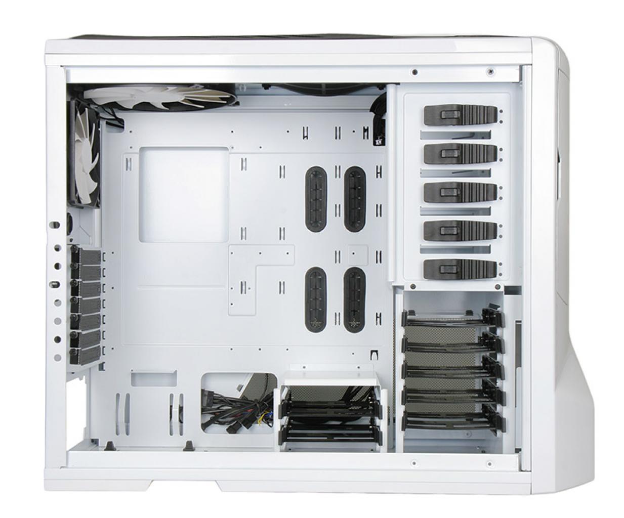 [07/09/2011] NZXT Phantom Big-Tower nun mit USB 3.0 (12)