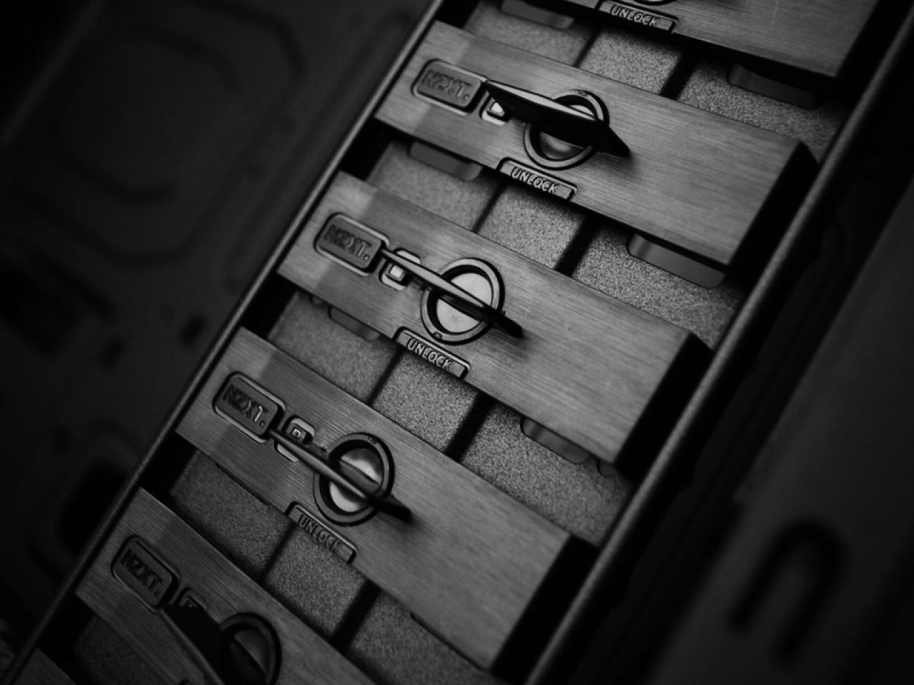 [24/09/2011] NZXT stellt neuen Midi-Tower Source 220 aus der Classic-Serie vor (6)