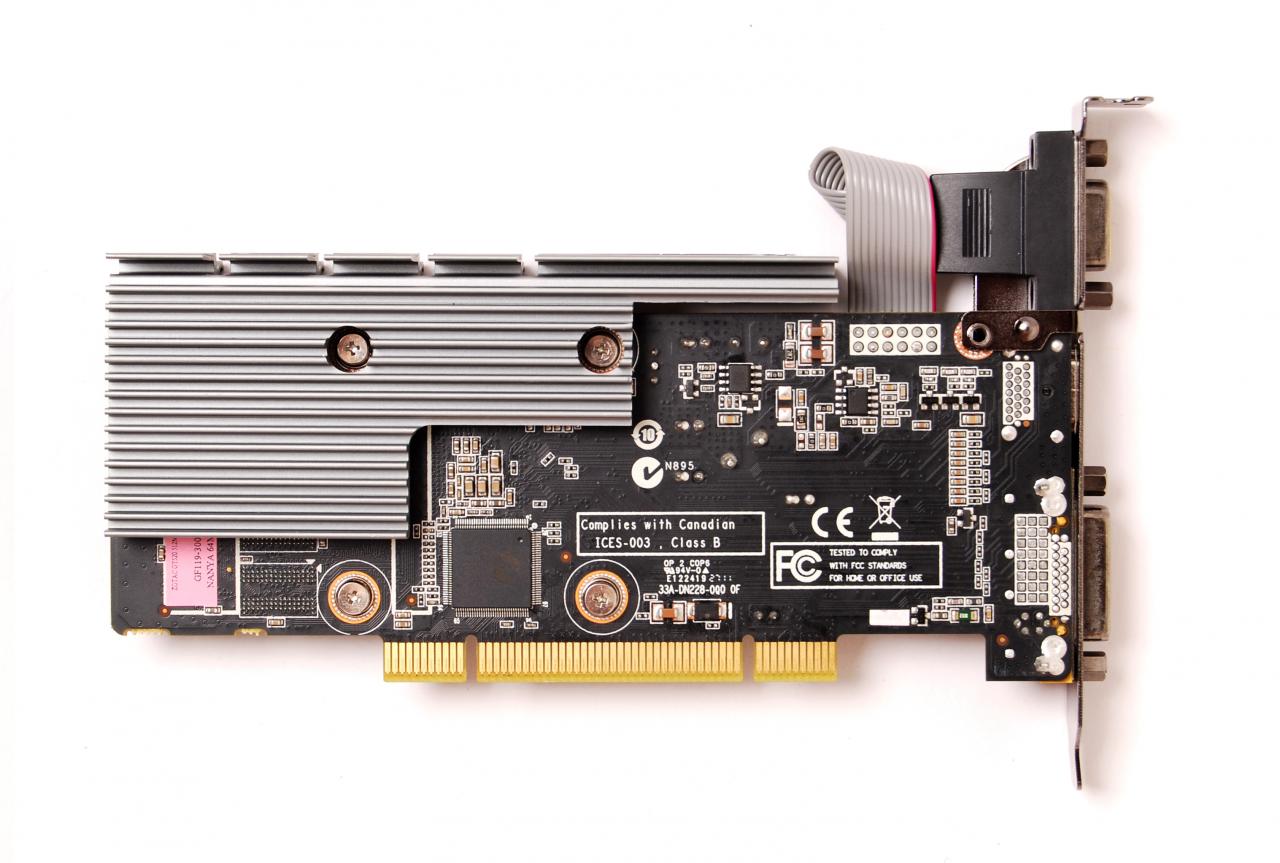 [28/09/2011] Zotac Gefoce GT 520 mit PCI und PCI-E-x1 vorgestellt (11)