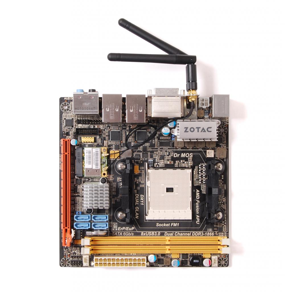 [23/09/2011] Zotac schickt das A75-ITX WiFi für AMDs Llano-APUs in den Handel (1)