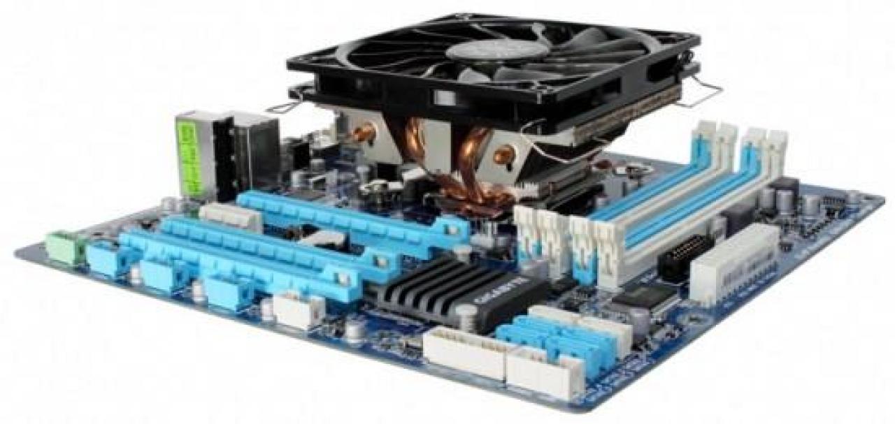 [28/09/2011] Cooler Master Gemini II M4: Flacher CPU-Kühler für kleine Gehäuse (8)