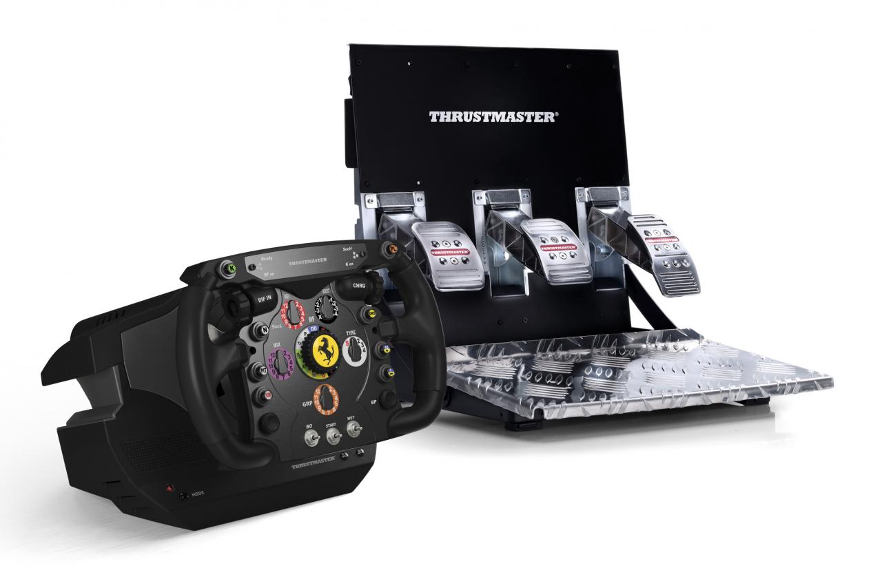 [19/09/2011] Thrustmaster: Racing-Lenkrad im Ferrari-Design für 600 Euro veröffentlicht (4)
