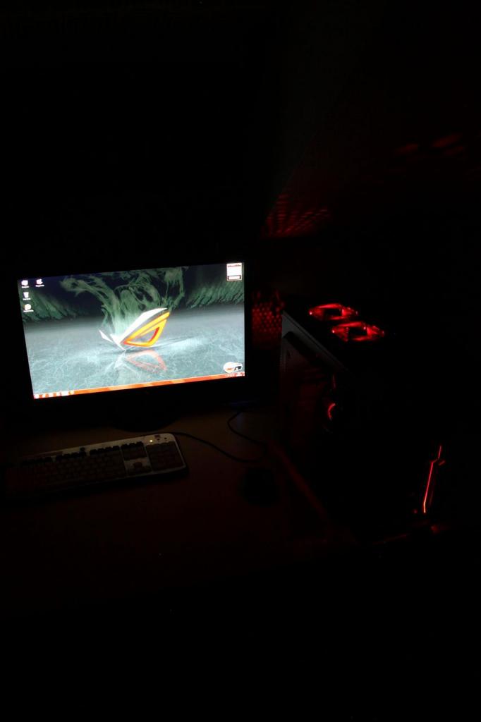 [23/09/2011] NZXT Vulcan Black-Red: Die Casemod zum Herumtragen (21)