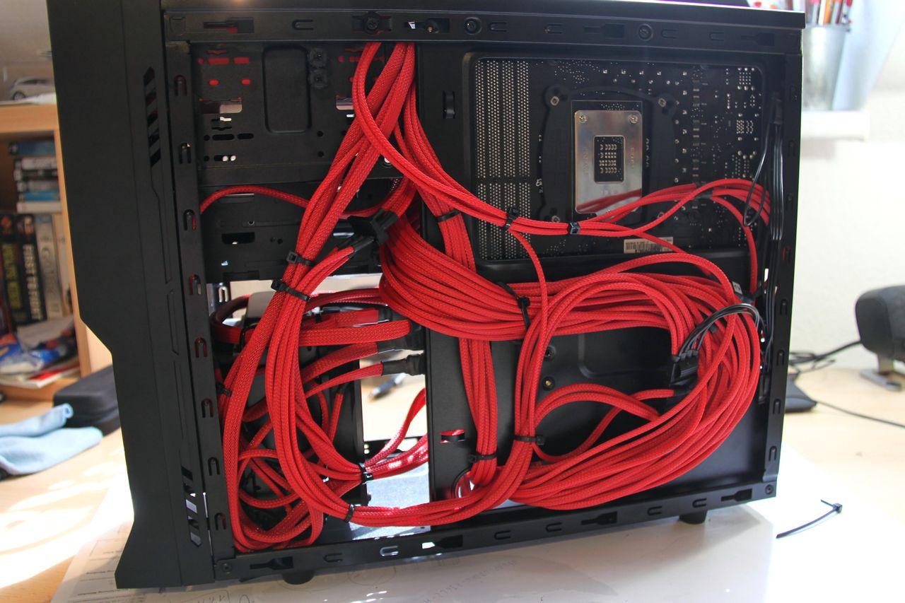 [23/09/2011] NZXT Vulcan Black-Red: Die Casemod zum Herumtragen (30)