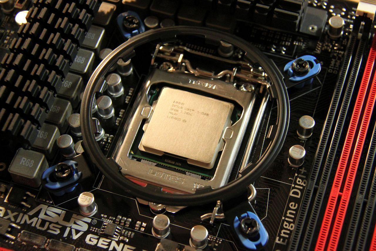 [23/09/2011] NZXT Vulcan Black-Red: Die Casemod zum Herumtragen (38)