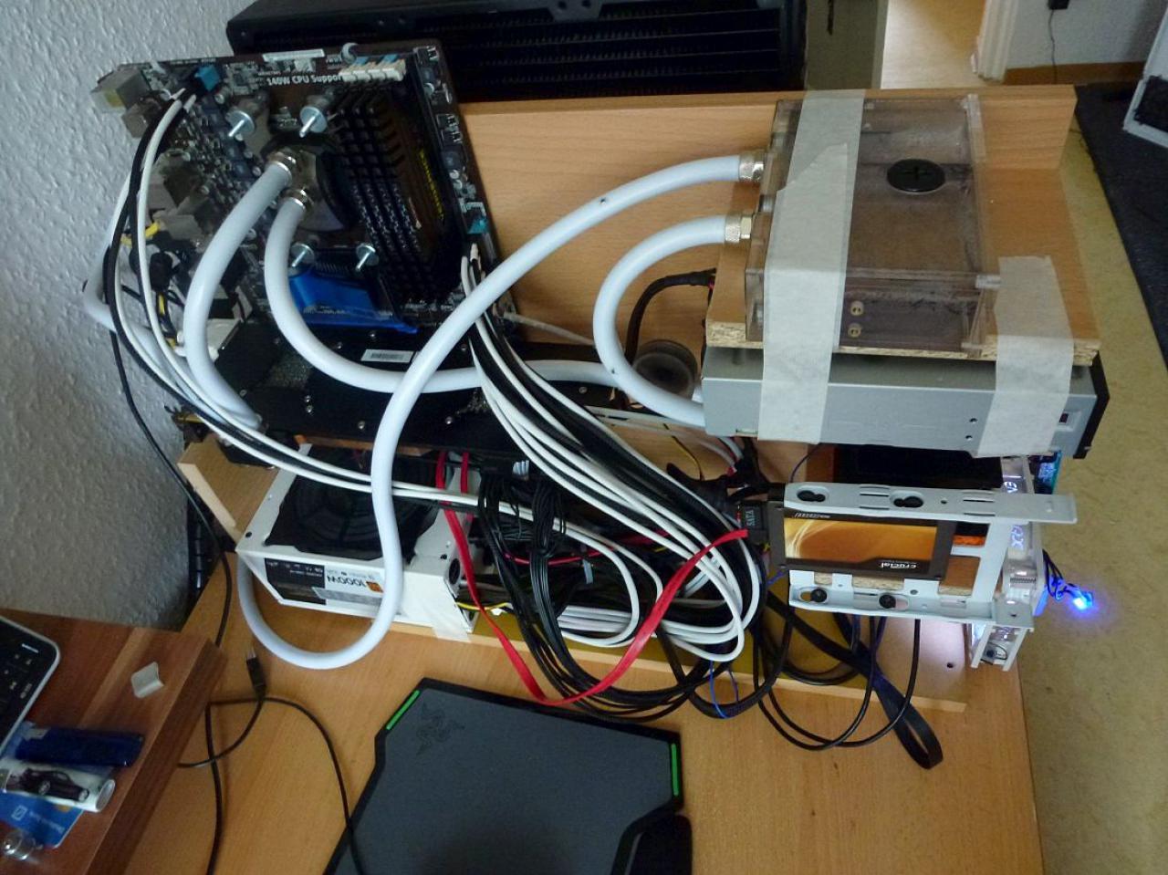 [09/09/2011] Ausnahme-Casemod in Braun-Weiß: Gewagtes Farbkonzept und tolle Umsetzung (2)