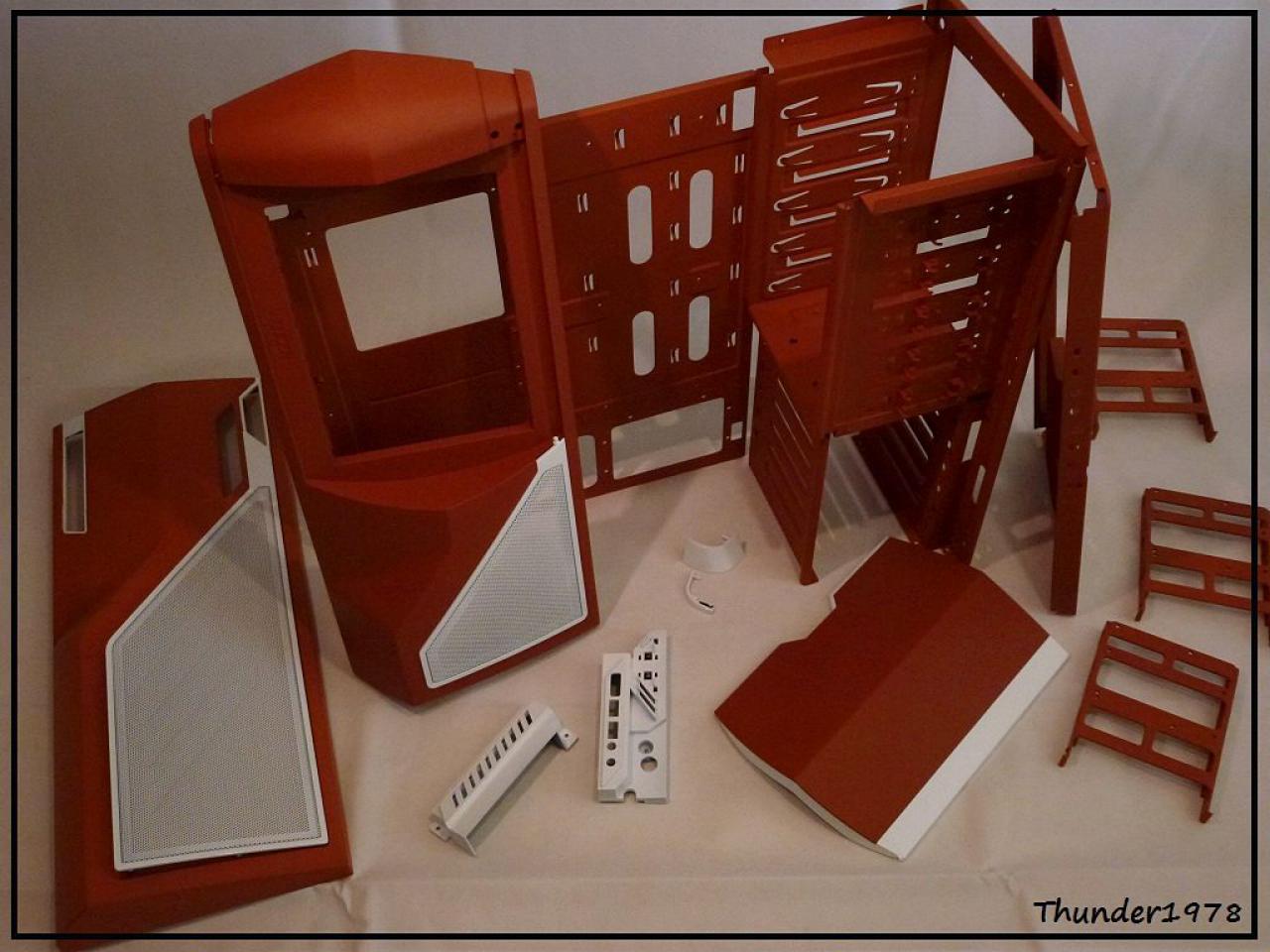 [09/09/2011] Ausnahme-Casemod in Braun-Weiß: Gewagtes Farbkonzept und tolle Umsetzung (3)