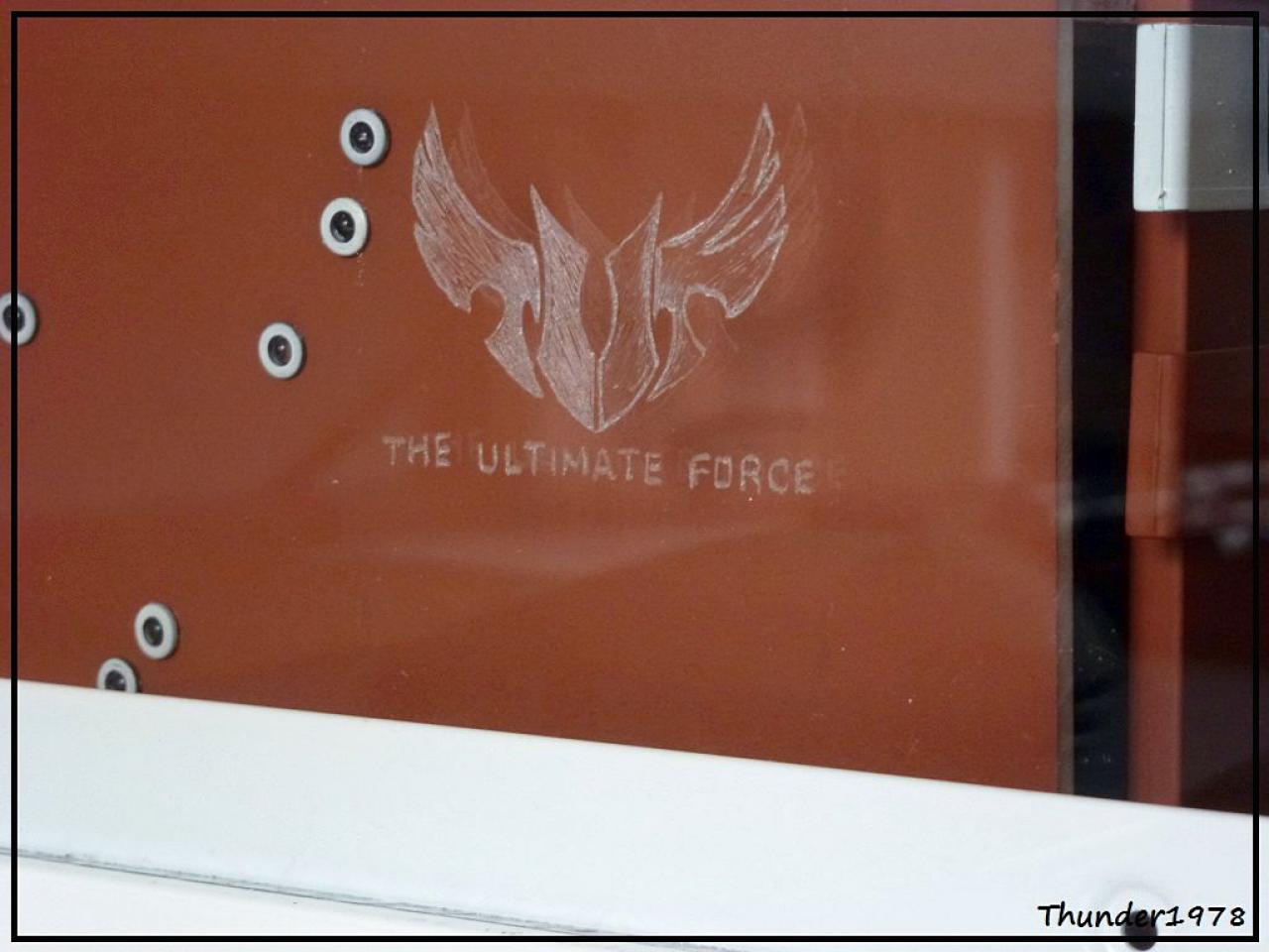 [09/09/2011] Ausnahme-Casemod in Braun-Weiß: Gewagtes Farbkonzept und tolle Umsetzung (50)