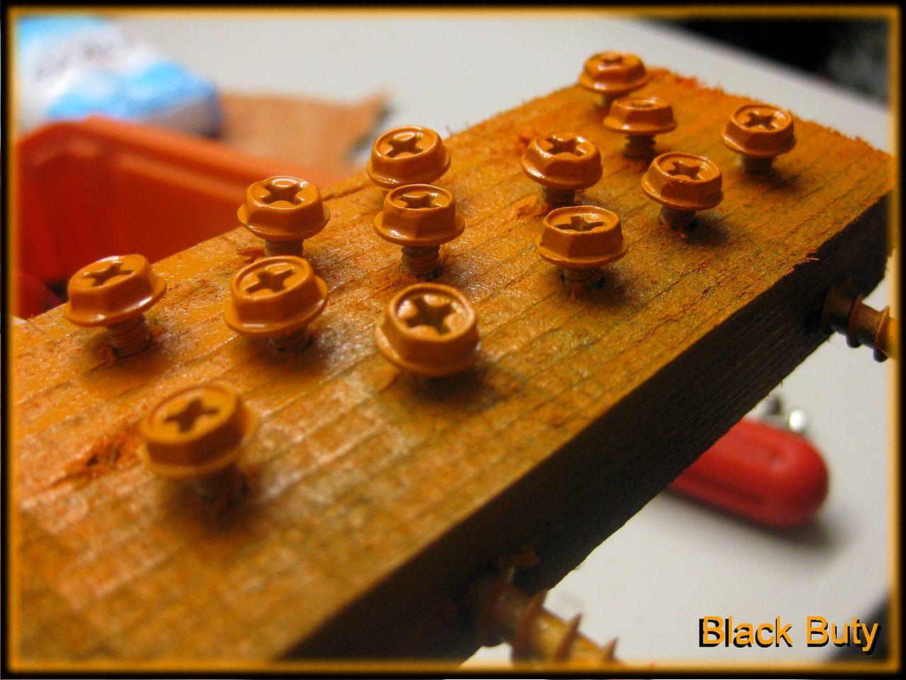 [23/09/2011] Ganz schön schräge Casemod: USB-Hub im Laufwerk und mehr (1)