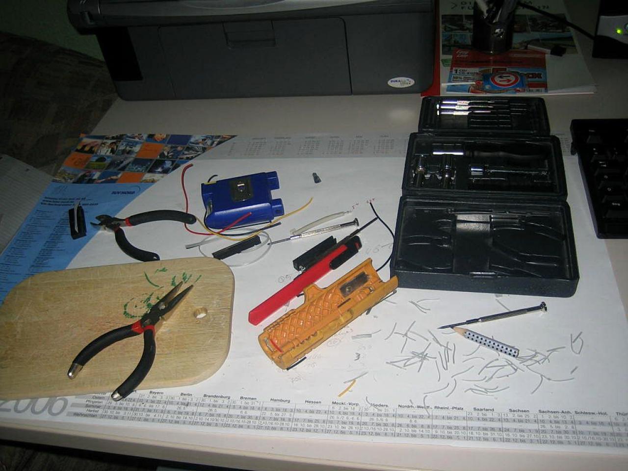 [23/09/2011] Ganz schön schräge Casemod: USB-Hub im Laufwerk und mehr (38)