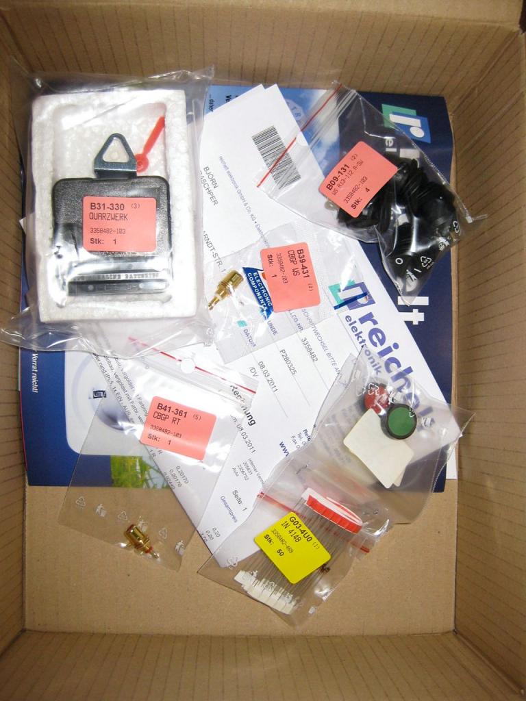 [23/09/2011] Ganz schön schräge Casemod: USB-Hub im Laufwerk und mehr (40)