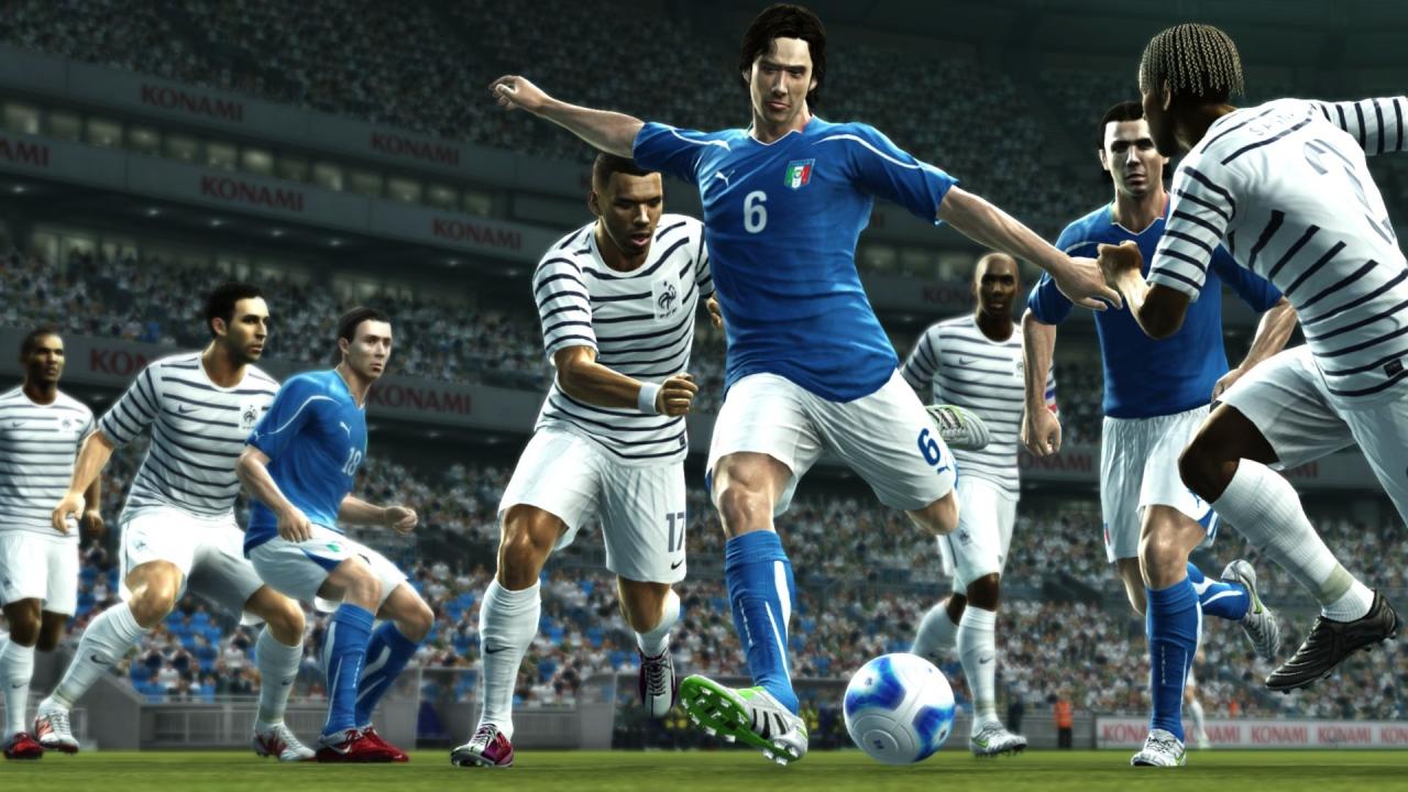[26/09/2011] Optik: PES 2012 Pro - Gesichter, Trikots und Rasen: Alles was auf dem Platz passiert sieht bei Konami einfach gut aus.