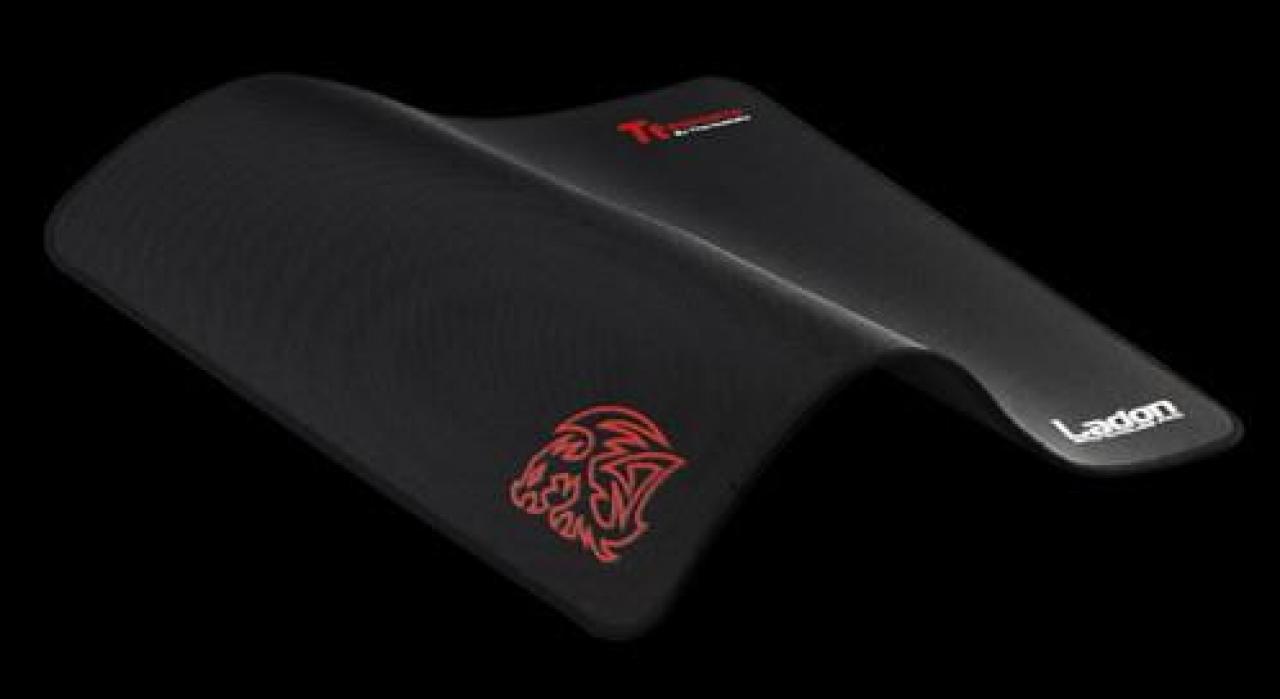 [09/09/2011] Thermaltake stellt das neue Mauspad Tt eSPorts Landon vor. (3)