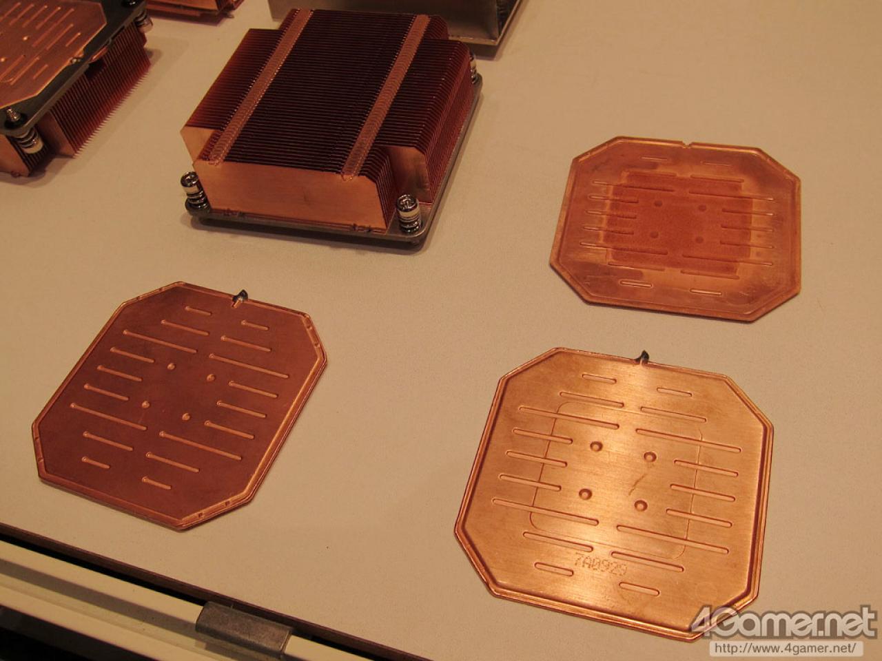 [11/10/2011] AMD Radeon HD 7000 mit GCN: Liquid-Chamber-Kühlung im Detail