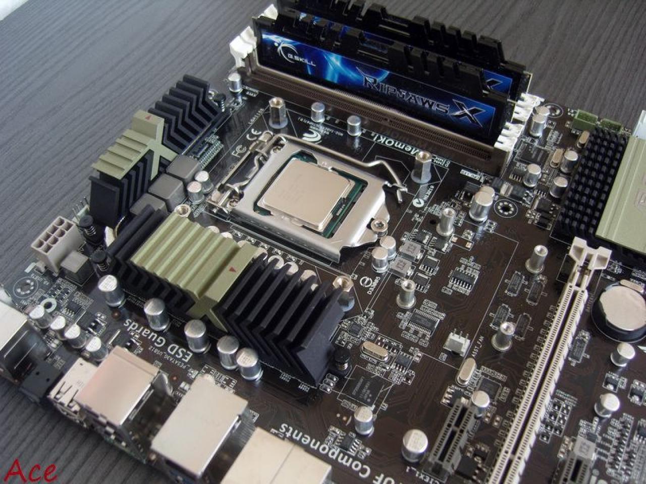 [22/10/2011] Die Mainboard-Schätze der PCGH-Community (69)