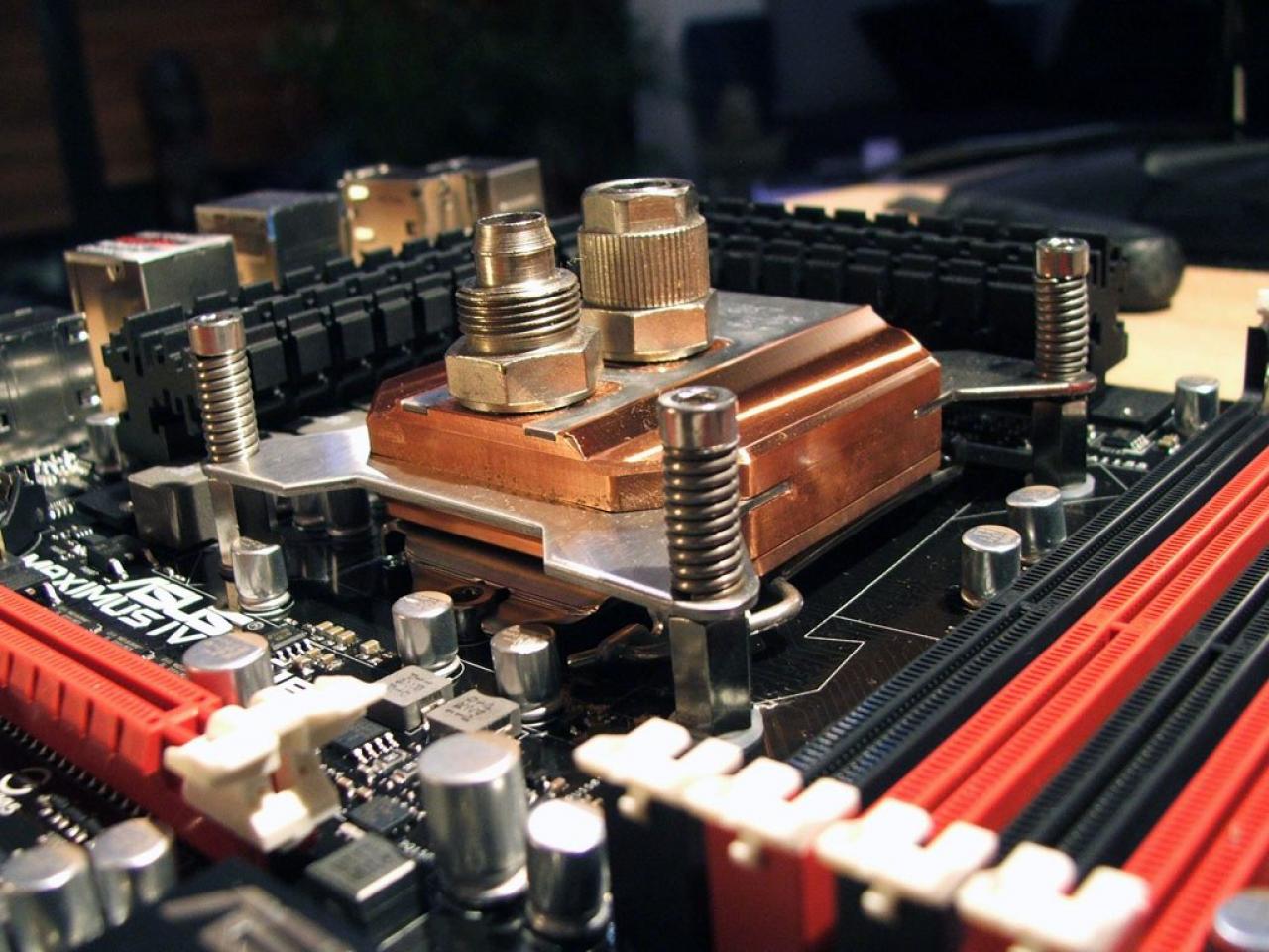 [22/10/2011] Die Mainboard-Schätze der PCGH-Community (80)