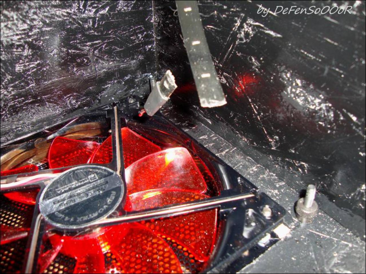 [26/10/2011] Casecon-Projekt PC in Stalker-Optik: Radioaktive Beleuchtung (7)