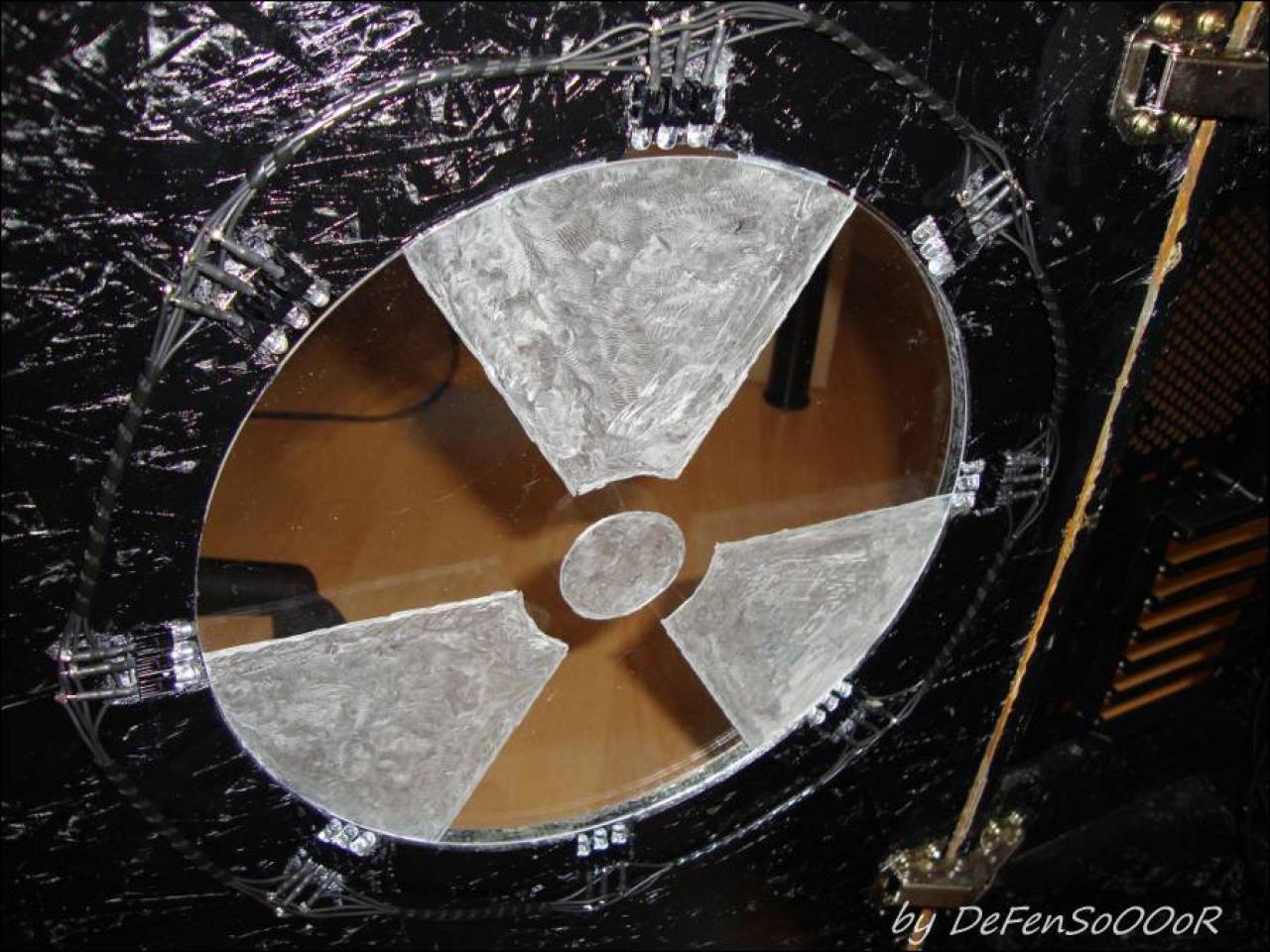 [26/10/2011] Casecon-Projekt PC in Stalker-Optik: Radioaktive Beleuchtung (25)