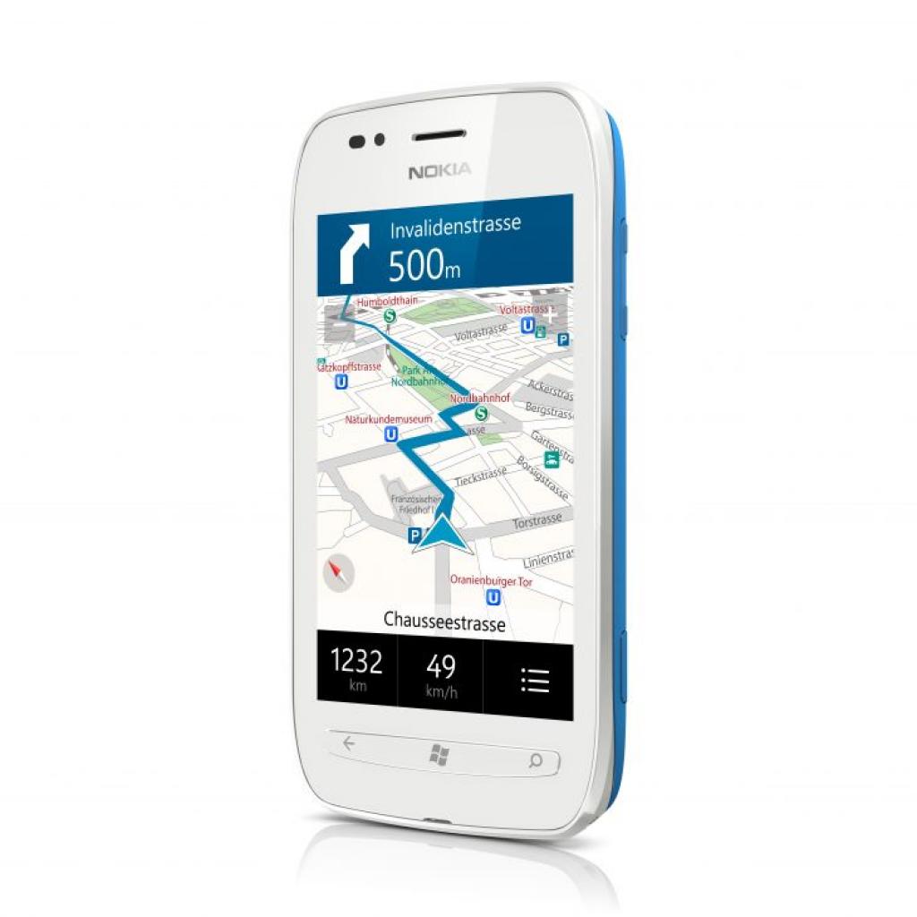 [26/10/2011] Nominiert für Technologie des Jahres: Microsoft Windows Phone 7 (im Bild Noka Lumia 710)