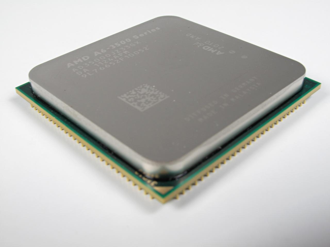 [04/10/2011] Neu im PCGH-Testlabor: Llano A6-3500 mit drei Kernen und Radeon HD 6530D (7)