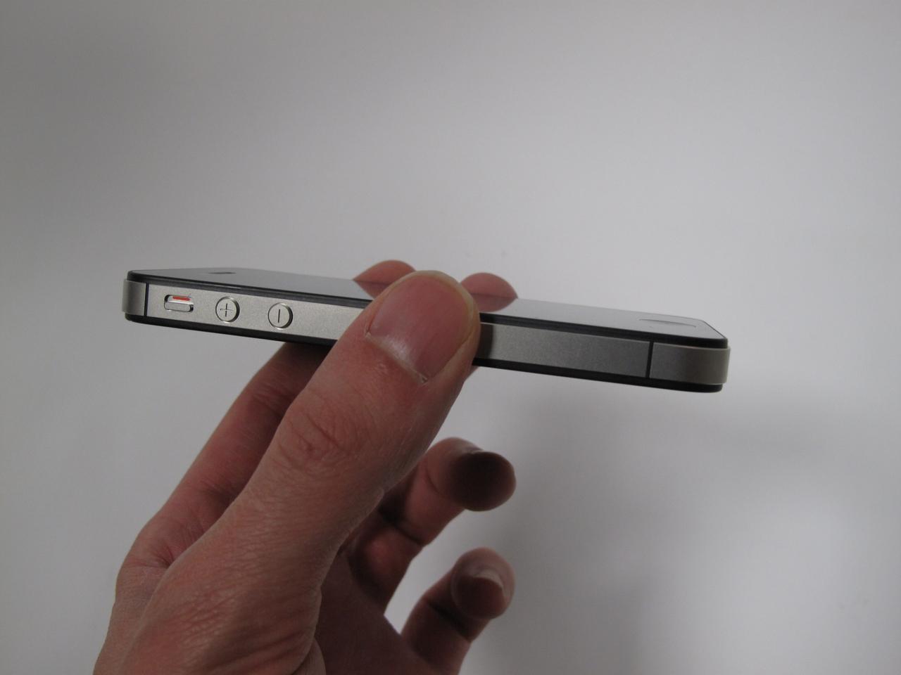 [14/10/2011] Apple iPhone 4S (5)