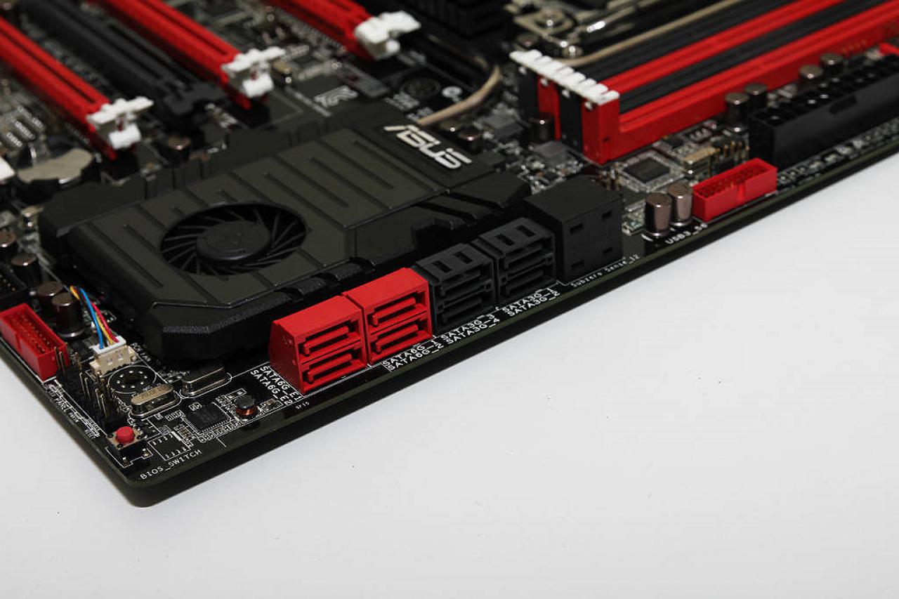 [26/10/2011] Mehr Infos zum Asus Rampage IV Extreme (12)