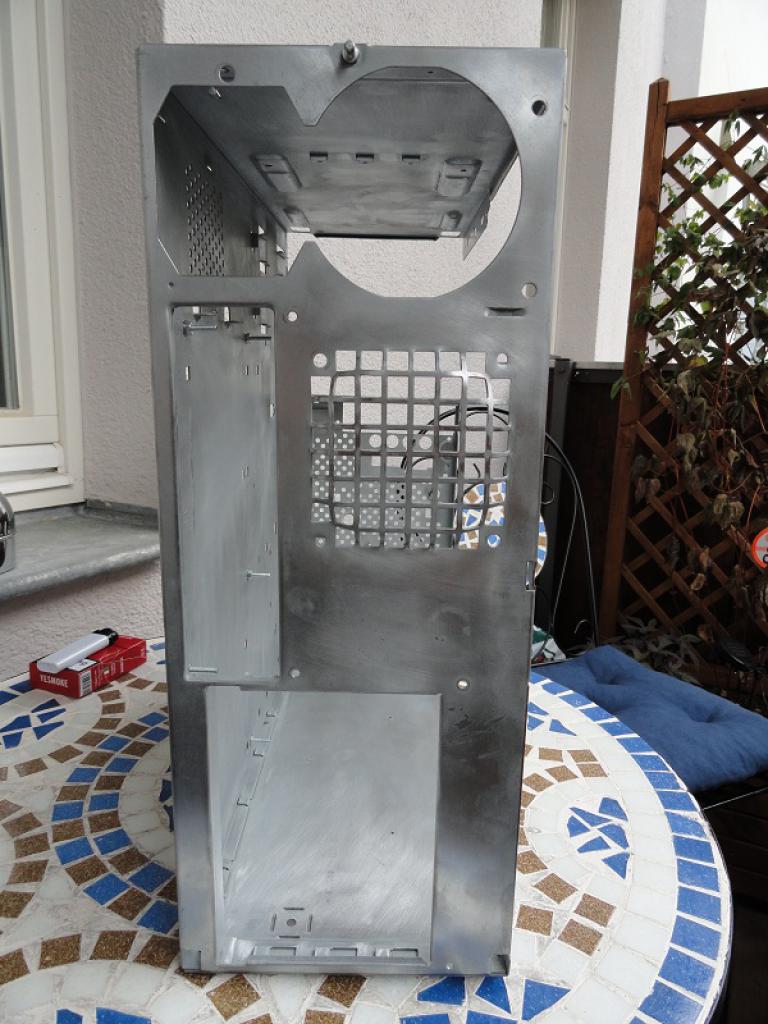 [21/10/2011] Schluss mit alt und grau: Schönheitskur für den Pentium-2-PC (22)