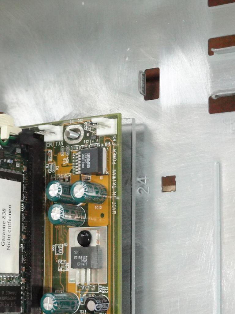 [21/10/2011] Schluss mit alt und grau: Schönheitskur für den Pentium-2-PC (39)