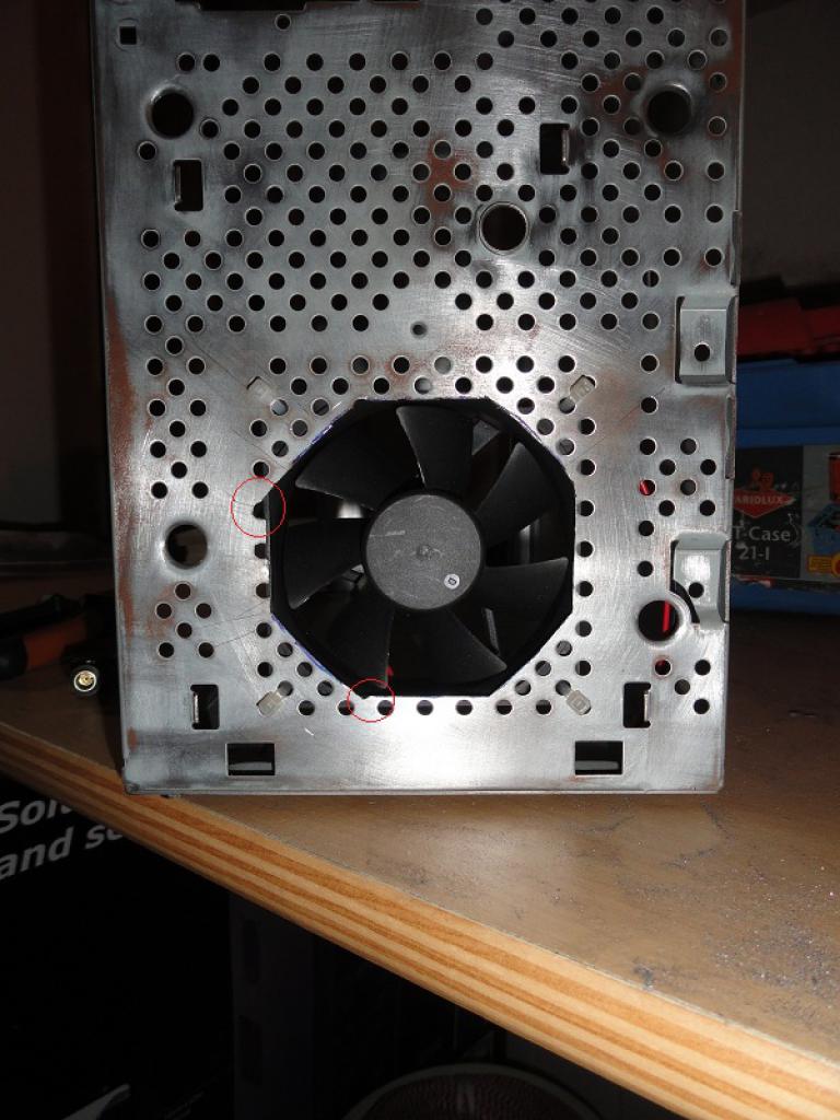 [21/10/2011] Schluss mit alt und grau: Schönheitskur für den Pentium-2-PC (93)