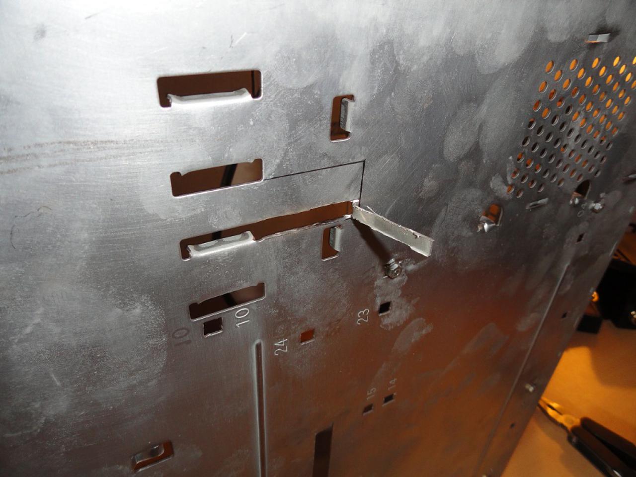 [21/10/2011] Schluss mit alt und grau: Schönheitskur für den Pentium-2-PC (96)