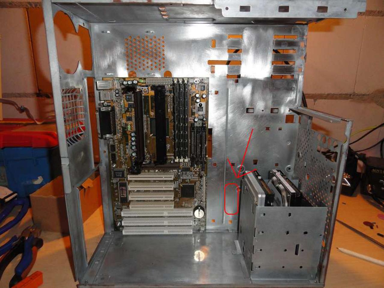 [21/10/2011] Schluss mit alt und grau: Schönheitskur für den Pentium-2-PC (214)