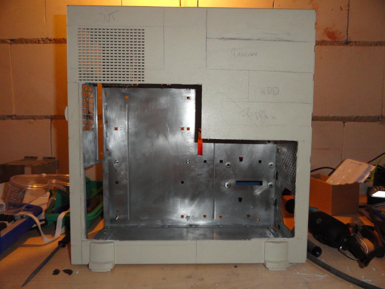 [21/10/2011] Schluss mit alt und grau: Schönheitskur für den Pentium-2-PC (134)